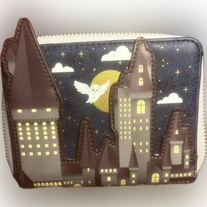 Loungefly Harry Potter Hogwarts Zip Wallet – NWT | Universal Studios Exclusive